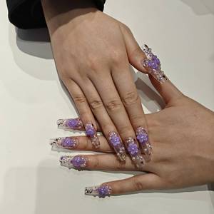 Накладные ногти Muhaha Trend Design с эффектным блеском и 3D-гравировкой - Product Image 3