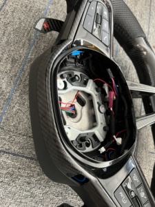 Pour <span class=keywords><strong>BMW</strong></span> G20 G30 G21 G22 G23 Série 3 320i 325i 330i 2019 2020 <span class=keywords><strong>2023</strong></span> Volant sport en fibre de carbone Accessoires intérieurs de voiture - Product Image 4