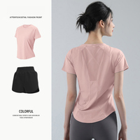 Ensemble de yoga pour femmes, t-shirt à manches courtes avec dos en mesh et short de sport