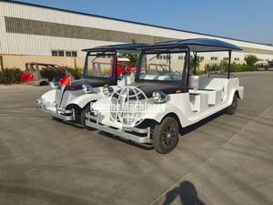 Voiture de golf électrique vintage blanche, véhicule de tourisme classique, batterie au lithium 5KW, 3-4 places pour usage commercial en hôtel-resort - Product Image 5