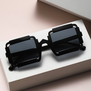 Lunettes de soleil carrées personnalisées, verres PC UV400, style Instagram unisexe, lunettes de mode, origine Taizhou, emballage en boîte LH023 - Product Image 1