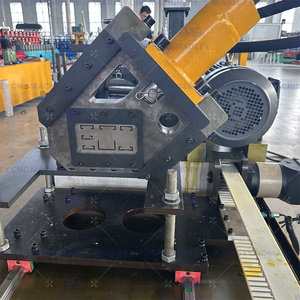 Machine de profilage à grande vitesse pour montants et rails métalliques en cuivre, machine de fabrication de profilés en C et en U pour cloisons sèches, machine à poutrelles en acier pour charpentes en cuivre - Product Image 4