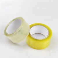 Ruban adhésif transparent BOPP de qualité industrielle, à base d'adhésif caoutchouc activé par l'eau, simple face, pour l'étanchéité des boîtes et cartons.