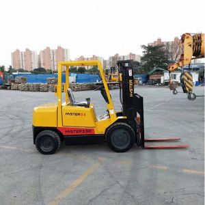 Montacargas Hyster Usado de 3 Toneladas, Diésel, de Alta Eficiencia, con Mástil de Dos Etapas, Alto Rendimiento, Bajo Precio, Combustión Interna - Product Image 3