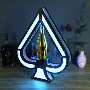 Support à vin Ace Of Spades avec éclairage LED, présentoir moderne pour bouteilles de champagne - Product Image 4