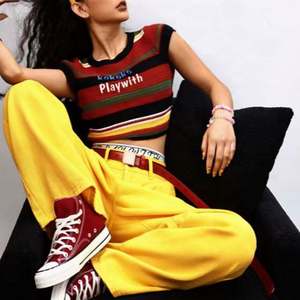 เสื้อครอปถักสำหรับผู้หญิงระบายอากาศได้ดีเสื้อถักแขนกุดลายทางลำลองตกแต่งโลโก้ไม่เป็นแผ่น - Product Image 6