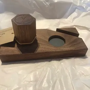 Деревенский персонализированный Орех Деревянный прикроватный дисплей часы и телефон стенд с кольцом держатель для хранения для пап подарок