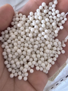 Billes de <span class=keywords><strong>polystyrène</strong></span> expansé (EPS) de grande taille 1,2-1,8 mm – Isolation pour la construction et l'emballage – Approvisionnement direct usine - Product Image 1