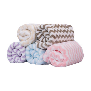 Microfibre Corail polaire d'ondulation de l'eau d'ananas étui nettoyage serviette - Product Image 1