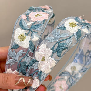 عصابة شعر مطرزة على الطراز الصيني الجديد للفتيات على الطراز العرقي ، عصابة رأس معقودة مطرزة من الأورجانزا - Product Image 4