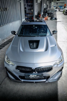 Kit aérodynamique de carrosserie en fibre de carbone AE Style pour BMW M2 G87 M240, comprenant un capot moteur en fibre de carbone sèche.