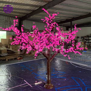 Arbre lumineux romantique à fleurs de cerisier illuminées pour la décoration d'hôtels, de centres de villégiature, de places publiques et d'événements, à vendre - Product Image 2