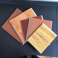 Panneau décoratif de plafond en PVC brillant moderne, imperméable, résistant à l'humidité, ignifuge, durable, pour chambre à coucher, hôtel, insonorisant
