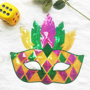 Vente en gros personnalisée Mardi Gras vêtements brodés grandes paillettes thermocollantes brodées sur patchs pour vêtements - Product Image 4
