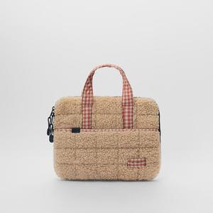 Hot Sale niedlichen flauschigen Laptop Griff Tasche pelzige Textur leichte tägliche Verwendung Laptop-Tasche Aktentasche mit Gingham-Griff - Product Image 2