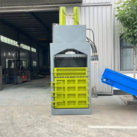 Petite machine de recyclage de déchets en plastique compacteur de presse de bouteilles et de déchets en plastique PET machines à balles efficaces