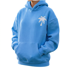 Sudadera Rosa para Mujer con Estampado de Palmeras, Corte Regular, Diseño Casual con Bolsillo Frontal con Logotipo, Ropa de Invierno - Product Image 2