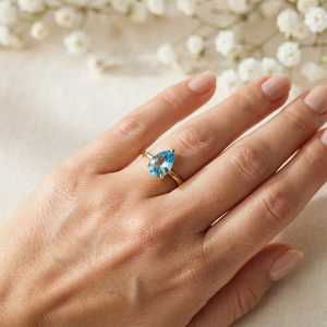 Anillo de topacio azul cielo natural con corte de pera, chapado en oro, chapado en plata, hermoso anillo de eternidad vermeil, anillo de plata de ley 925 - Product Image 4