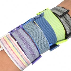 Correa de Reloj de Moda de Lujo Personalizada de Nailon Blanco de 23 mm con Características Elásticas y Transpirables, Incluye Embalaje en Caja - Product Image 5