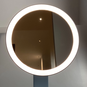Nuevo modelo de iluminación de mesa de tocador moderna, espejo de maquillaje Led cosmético con luz para maquillaje, redondo de mano iluminado Irregular - Product Image 3
