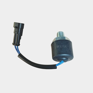 สวิตช์ไฟเบรก JK611Q 3712-00098 สำหรับอะไหล่รถมินิบัสคิงลอง - Product Image 4