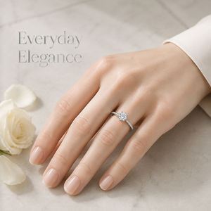 Bague de fiançailles et de mariage unisexe S925 de luxe plaquée or 14 carats avec six griffes, tige incurvée et pierres latérales pavées - Product Image 6