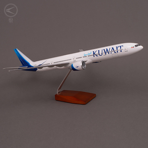 Bộ Sưu Tập Trang Trí Thời Trang Máy Bay Boeing 777-300ER Kuwait Airlines 1/157 (47Cm) Có Thể Tùy Chỉnh - Product Image 4