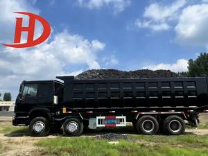 翻新低里程二手 HOWO 8X4 自卸车 - 欧二柴油潍柴发动机，带后置摄像头，用于碎石/煤炭运输 - Product Image 4