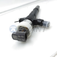 Injektor Bahan Bakar Berkualitas Tinggi 23670-0L070 Injektor Diesel Cocok untuk Penggunaan Peralatan Pengujian Produksi Dalam Negeri Berkualitas Tinggi