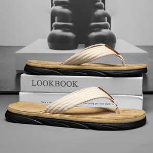 Tongs à semelle épaisse pour hommes, antidérapantes, sandales de plage d'extérieur, style estival tendance, semelle injectée, pour jeunes de 18 à 40 ans - Product Image 3