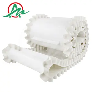 Kunden spezifisches weißes PVC-Förderband hinzugefügt mit Stollen und gewellter Seitenwand