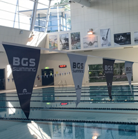 Drapeaux personnalisés pour la natation en dos replié, imprimés recto-verso, avec corde de 25 m pour piscines et extérieur