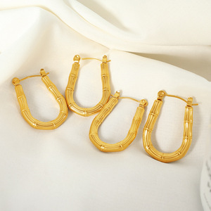 ต่างหูห่วงรูปตัวยูทรงไม้ไผ่ สีทอง ไทเทเนียมสตีล เครื่องประดับแฟชั่นสำหรับผู้หญิง สวมใส่ได้ทุกวัน - Product Image 4