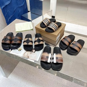 Chaussures décontractées tendance 2026 personnalisables avec logo, style plage, de haute qualité, pour hommes et femmes, à carreaux, pour la marche - Product Image 1