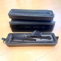 Boîtier de transport en plastique 2U de 35 cm de profondeur moyenne pour amplificateur, avec couvercle pouvant contenir une sacoche de ceinture, des écouteurs, étanche et durable