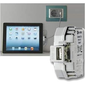 Alimentation électrique Fanton 82891 Keystone avec prise USB-A 2.1A noire encastrable pour appareils électroménagers - Product Image 2