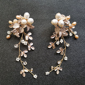 Boucles d'oreilles pendantes de mariée SLBRIDAL faites à la main avec <span class=keywords><strong>strass</strong></span>, cristaux et perles d'eau douce, boucles d'oreilles chandelier pour femme, bijoux de mariage - Product Image 1