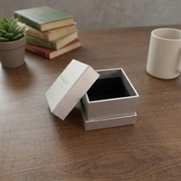 Boîte cadeau rigide recyclable personnalisée avec couvercle et base, impression offset sur mesure