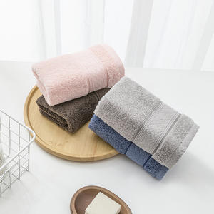 Toalla de Algodón de Fibra Larga para Adultos Cotton Love, 34x75cm, Algodón Puro, Suave y Absorbente, Diseño Rectangular Enrollable para Hombres y Mujeres - Product Image 2