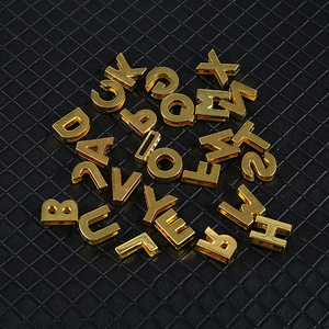 ตัวอักษรโลหะ<span class=keywords><strong>ส</strong></span>ีทองขนาด 8 มม. A-Z แบบสไลด์<span class=keywords><strong>ส</strong></span>ำหรับปลอกคอสัตว์เลี้ยง อุปกรณ์ DIY <span class=keywords><strong>ส</strong></span>ำหรับตกแต่งกล่องของจุกจิก - Product Image 4