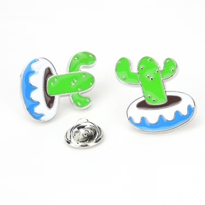 Al por mayor Pin de solapa de metal esmaltado con diseño de cactus, promocional, con forma de planta en maceta, para mamá, <span class=keywords><strong>papá</strong></span>, señora, regalos de recuerdo - Product Image 2