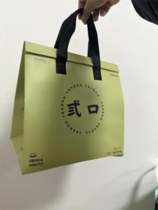 Bolsa Térmica Personalizada de Aluminio y Tela No Tejida, Bolsa Pequeña para Llevar Comida, Bebidas, Café, Bolsa de Reparto Desechable con Aislamiento Térmico - Product Image 6