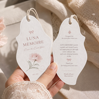 Étiquettes de prix en papier imprimées sur mesure pour les vêtements féminins, boutique de vente au détail, étiquettes suspendues en papier couché, fabricant chinois en gros