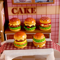 Nouvelles figurines miniatures de hamburgers réalistes en résine pour maison de poupée, modèle alimentaire pour cuisine, fête des Mères, Noël