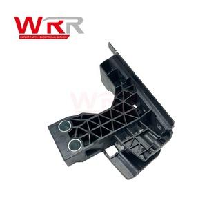 2066209500 2066209600 ชุดกันกระแทกหม้อน้ำสำหรับรถเบนซ์ W206 C200 C300 อะไหล่ตัวถังรถยนต์ ชิ้นส่วนกันชนหน้าแบบทนทาน คู่กันกระแทก - Product Image 6