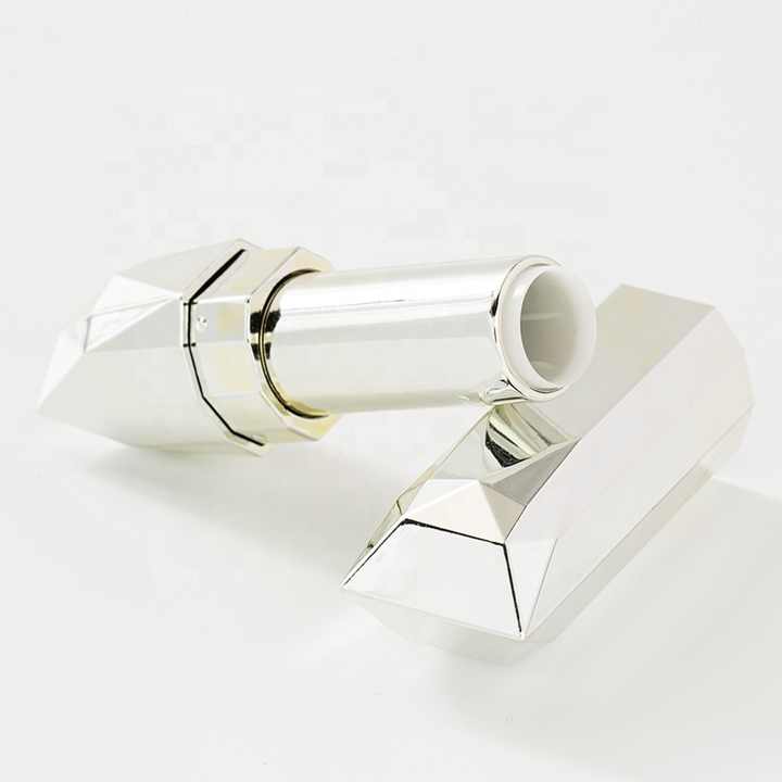 2024 New Design Wholesale Lipstick Tube Custom Color Luxury Style Lipstick Container Empty Lipstick Packaging for Private Label