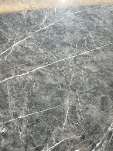 Carreaux <span class=keywords><strong>de</strong></span> marbre gris foncé poli <span class=keywords><strong>de</strong></span> haute qualité 1200x2700mm mur <span class=keywords><strong>de</strong></span> sol <span class=keywords><strong>de</strong></span> villa d'hôtel <span class=keywords><strong>avec</strong></span> <span class=keywords><strong>des</strong></span> accents <span class=keywords><strong>de</strong></span> frontières - Product Image 4