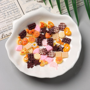 Bolsa de 50/100 piezas de adornos para uñas de resina con diseño de comida de dibujos animados, simulación de galletas, pan y frutas, lindos dijes para decoración de uñas. - Product Image 5