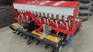Maquinaria Agrícola Multifuncional, Sembradora de Granos, Máquina Rotativa para Labrar y Sembrar Trigo en Oferta - Product Image 3