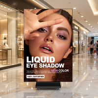 Écran d'affichage publicitaire intérieur pliable en trois parties, écran d'affichage vertical pliable avec WiFi, affichage LED pour centre commercial